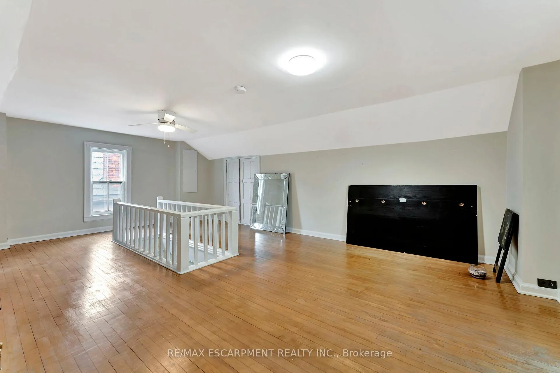 Photo 37 of 198 Macnab Street N, Hamilton, Central — HOMEH