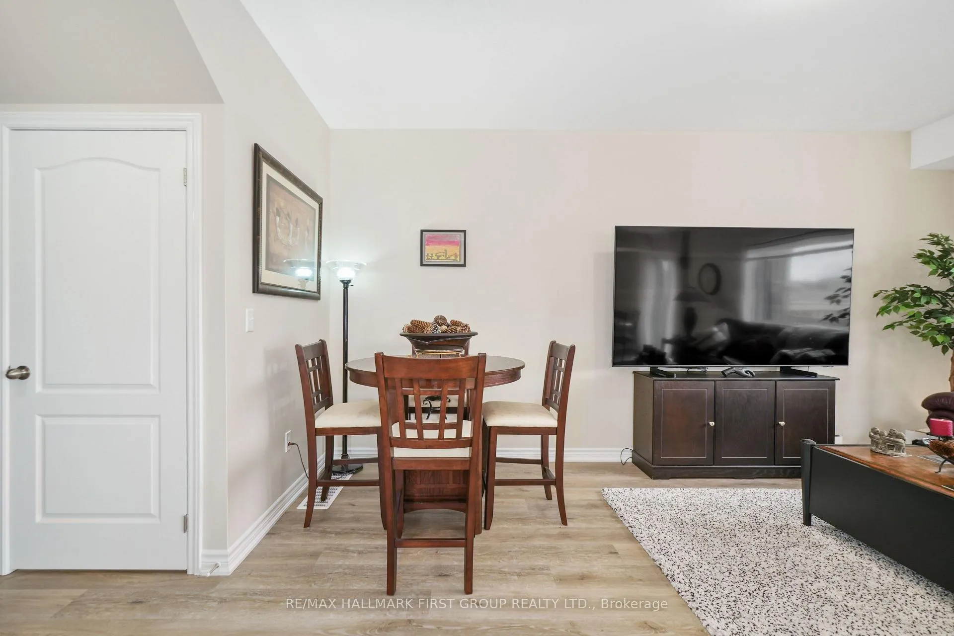 Photo 10 of 489 Hayward Street, Cobourg — HOMEH