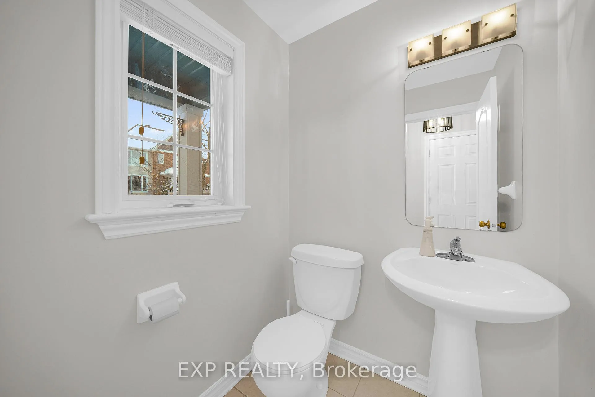 Photo 16 of 140 Whetstone Crescent, Ottawa, Barrhaven East — HOMEH