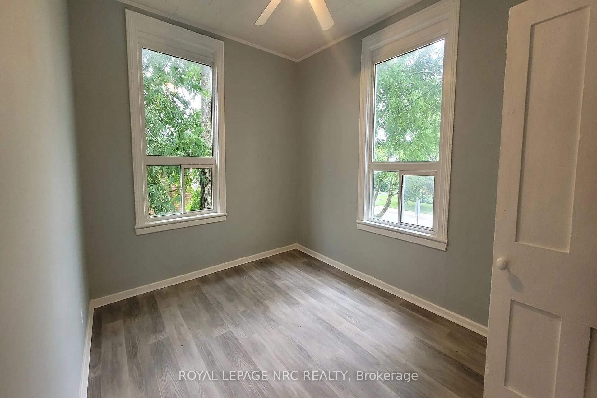 Photo 32 of 2083 Main Street N, Haldimand — HOMEH