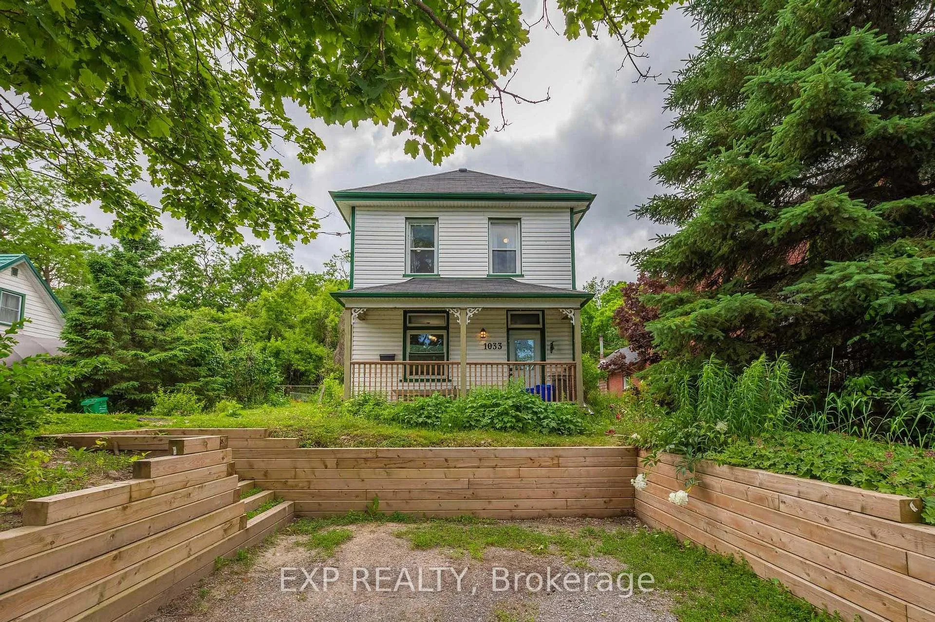 Photo 1 of 1033 Water Street, Peterborough, Northcrest Ward 5 — HOMEH