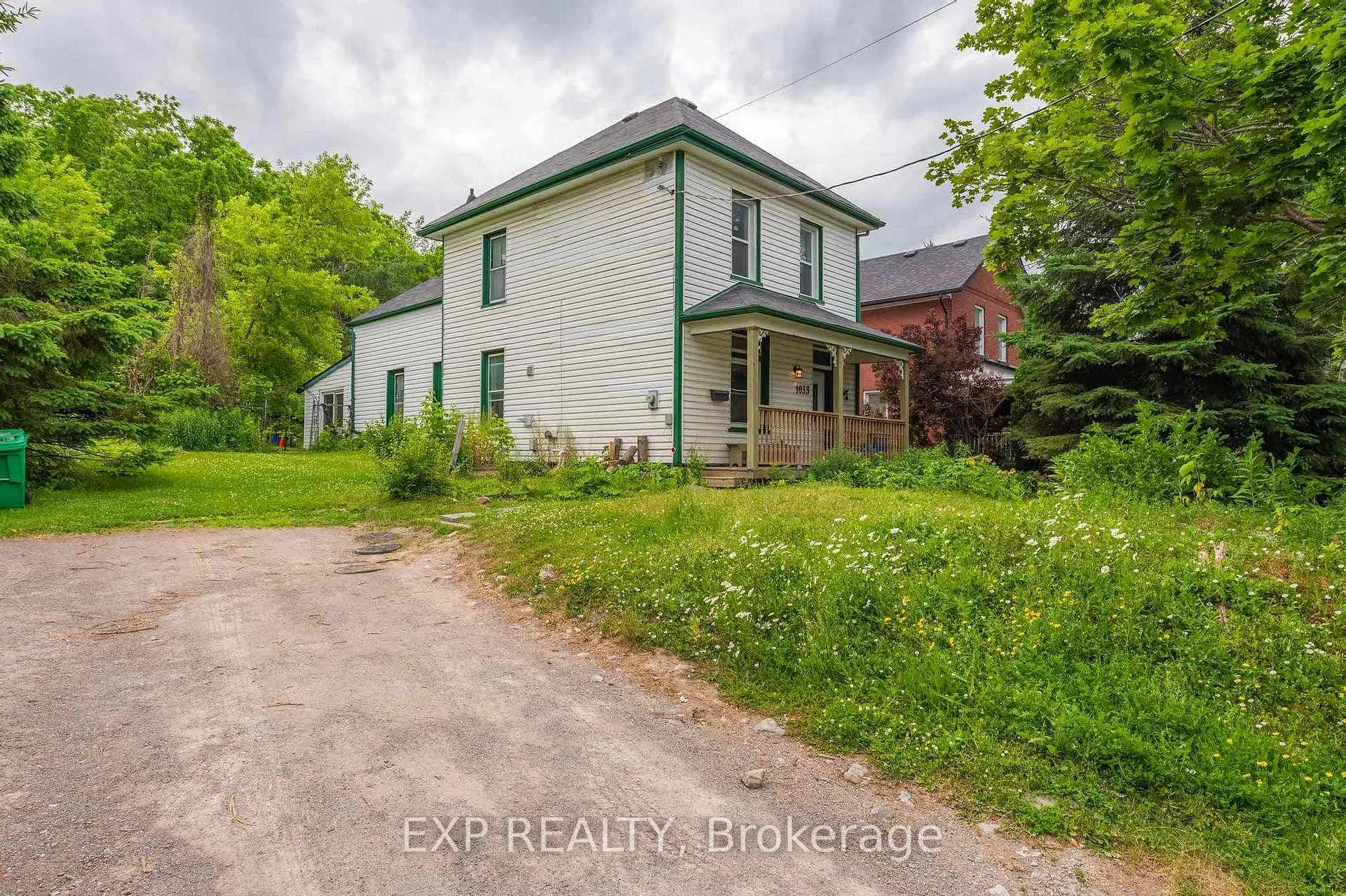Photo 2 of 1033 Water Street, Peterborough, Northcrest Ward 5 — HOMEH