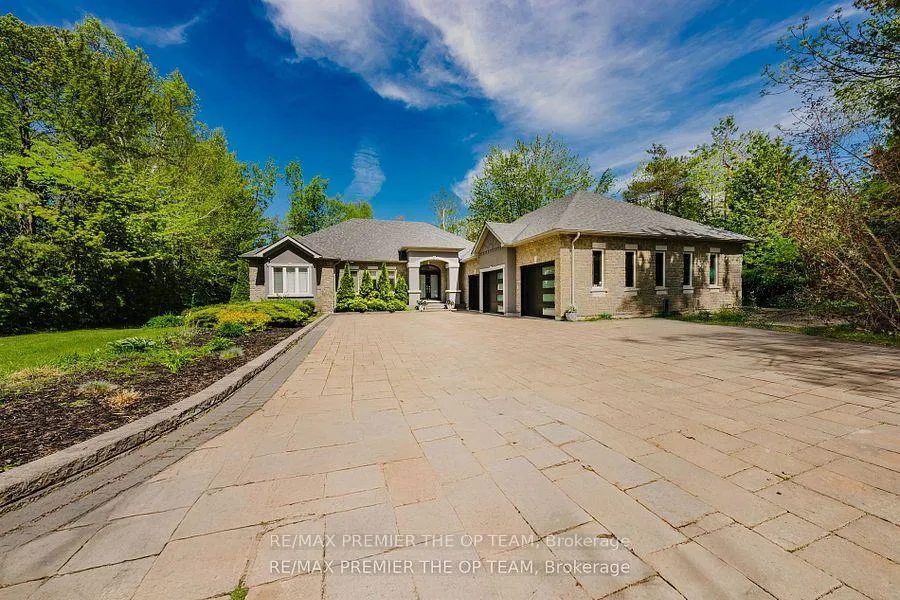 Photo 1 of 1856 Innisbrook Street, Innisfil, Rural Innisfil — HOMEH
