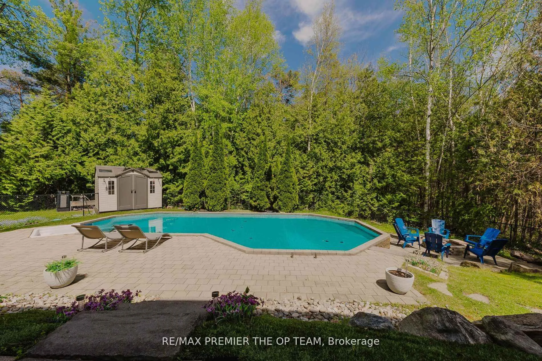 Photo 8 of 1856 Innisbrook Street, Innisfil, Rural Innisfil — HOMEH