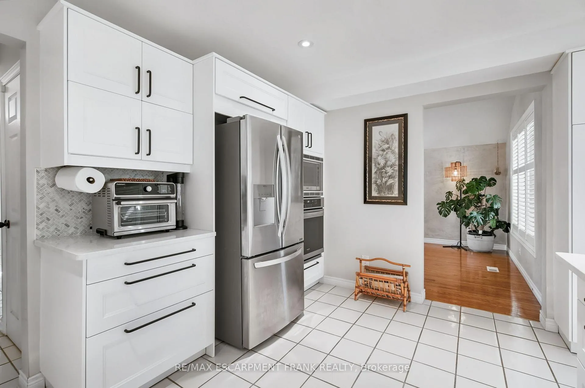 Photo 17 of 205 Portage Lane, Hamilton, Rural Glanbrook — HOMEH