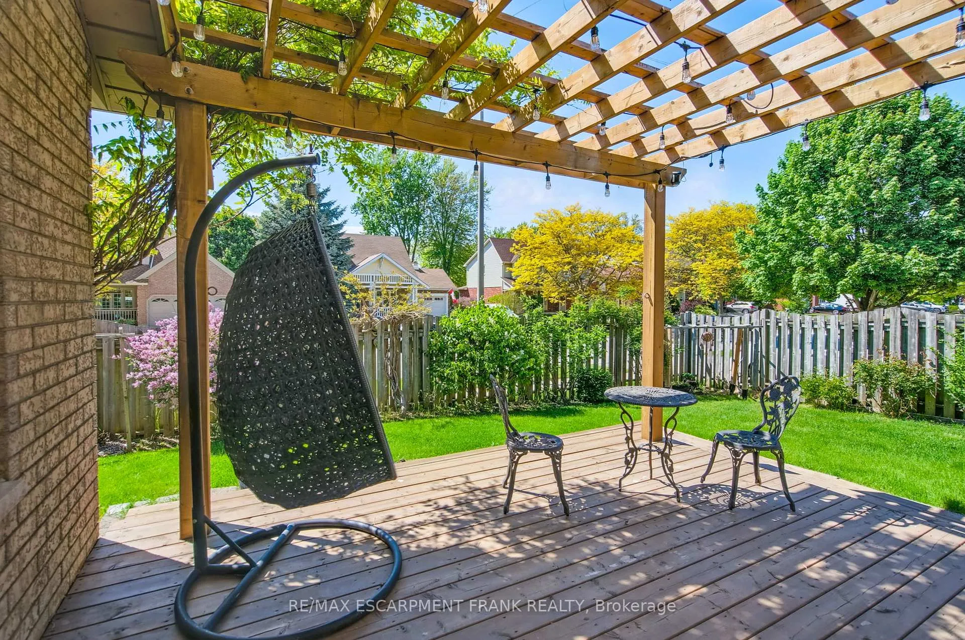 Photo 40 of 205 Portage Lane, Hamilton, Rural Glanbrook — HOMEH