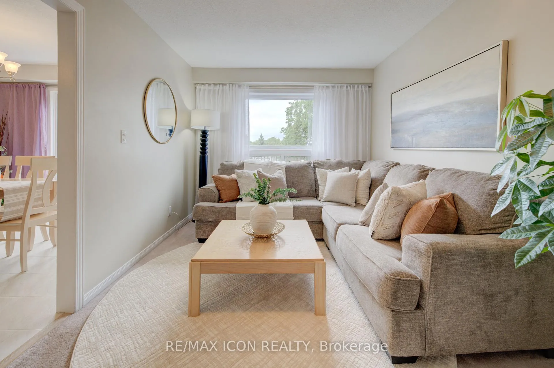 Photo 17 of 270 Resurrection Drive, Kitchener — HOMEH