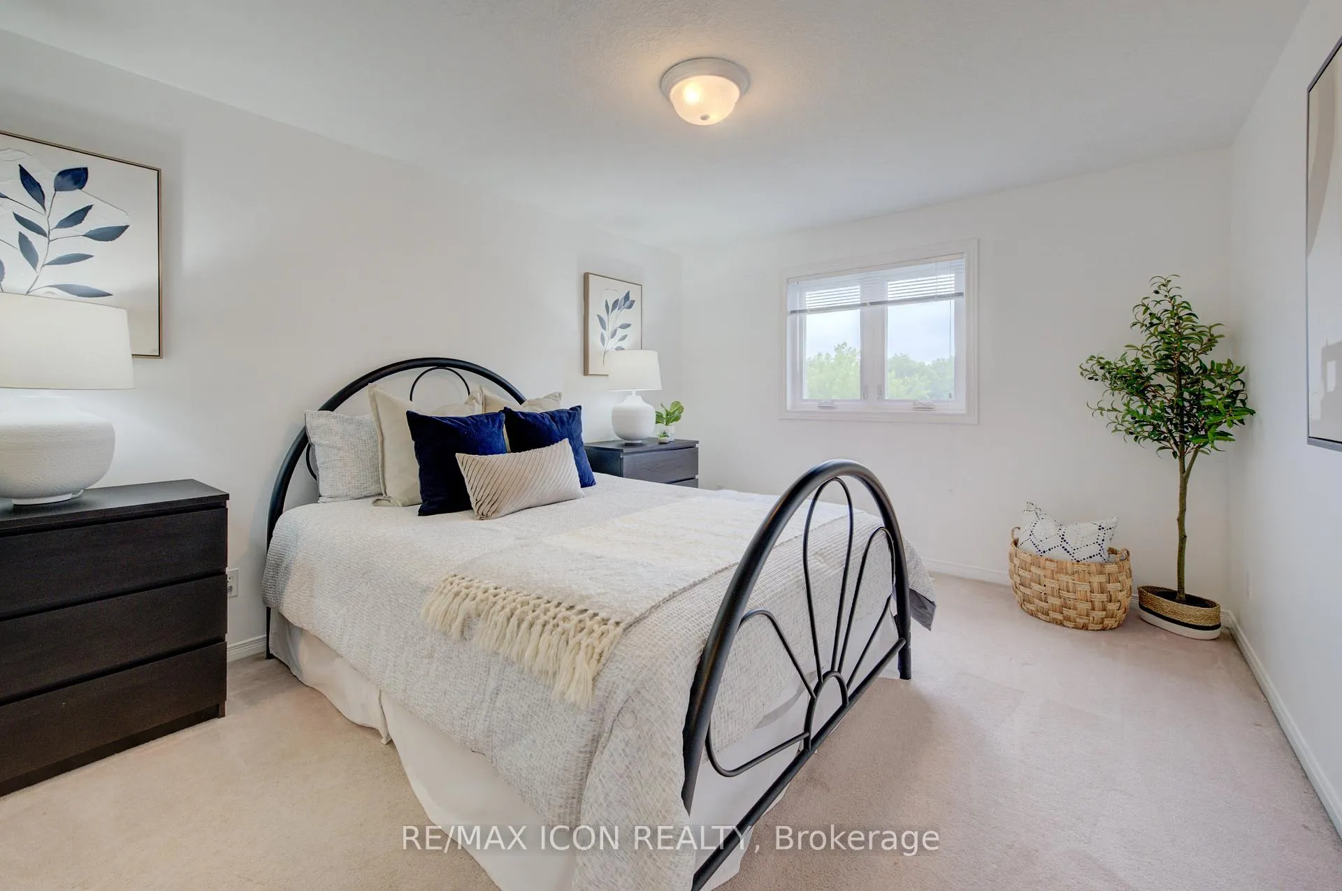 Photo 24 of 270 Resurrection Drive, Kitchener — HOMEH