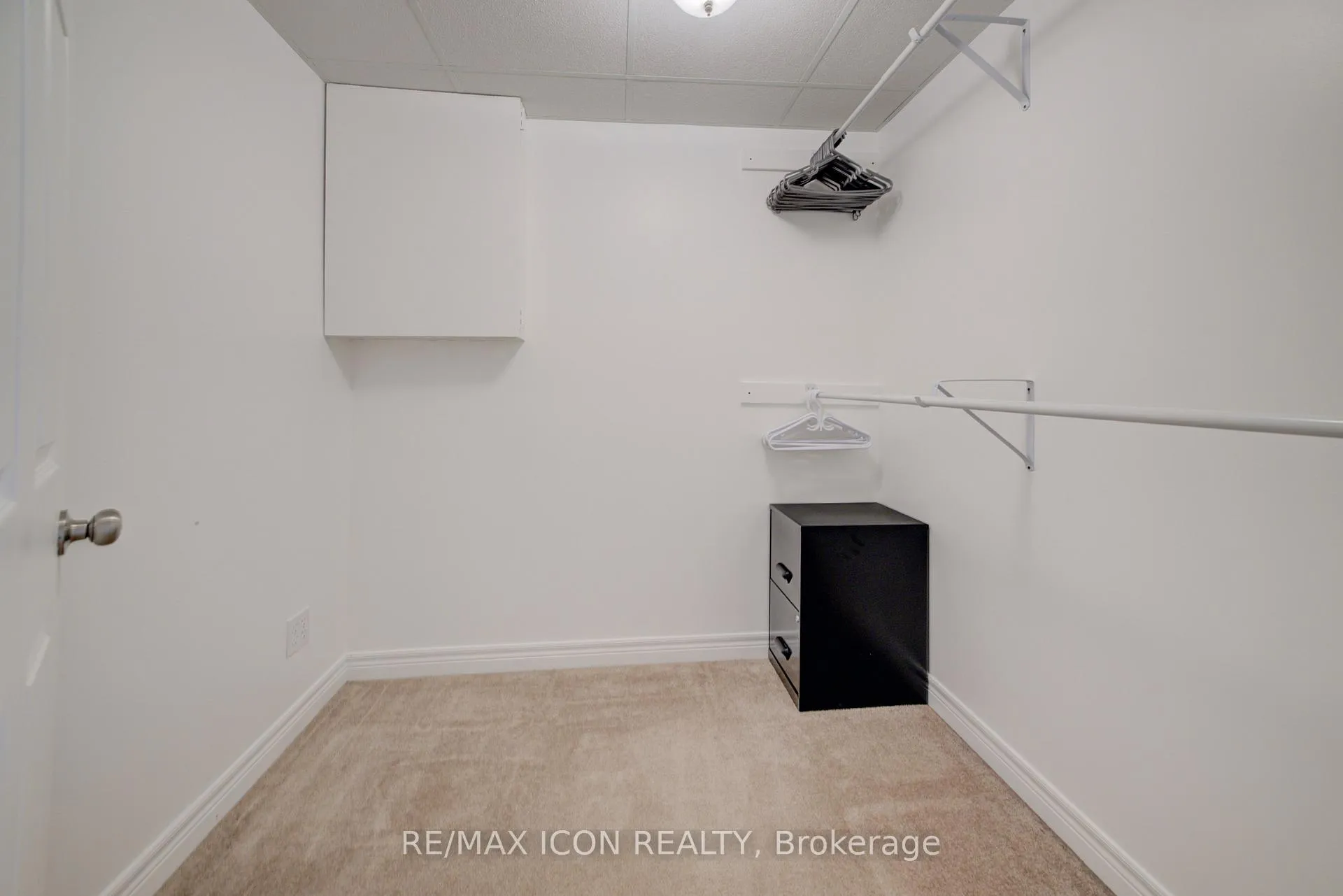Photo 33 of 270 Resurrection Drive, Kitchener — HOMEH