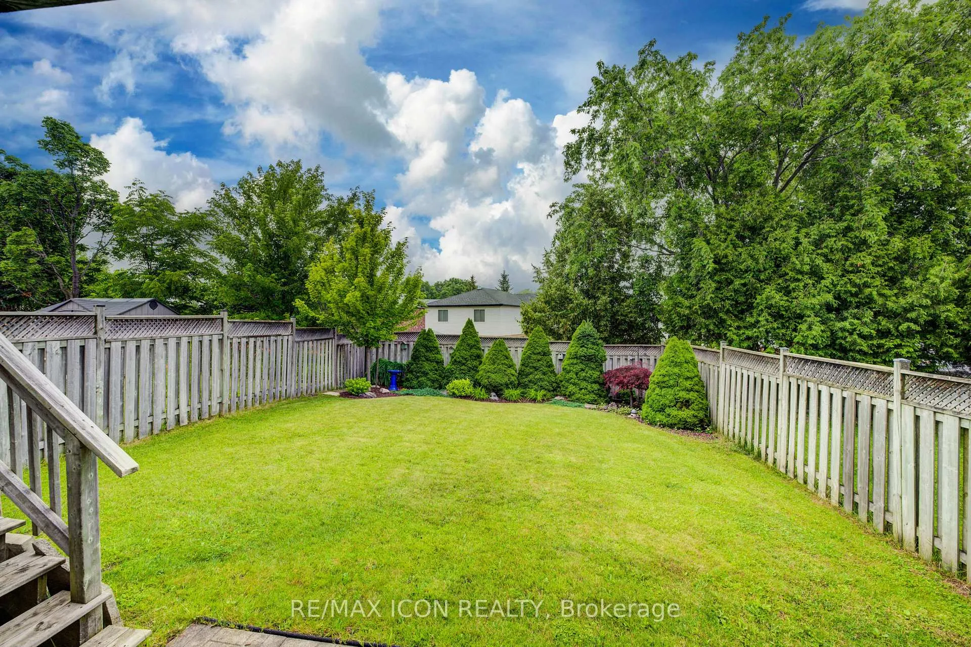 Photo 37 of 270 Resurrection Drive, Kitchener — HOMEH
