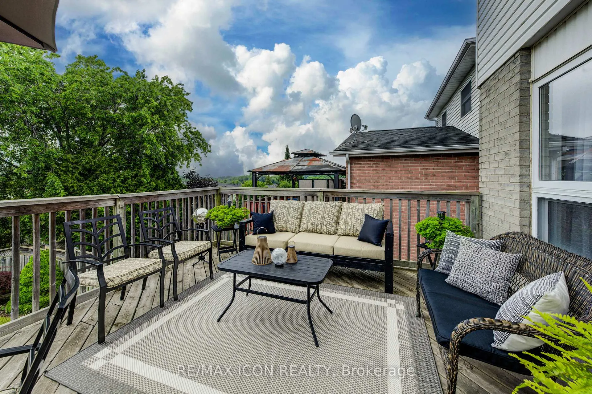 Photo 39 of 270 Resurrection Drive, Kitchener — HOMEH
