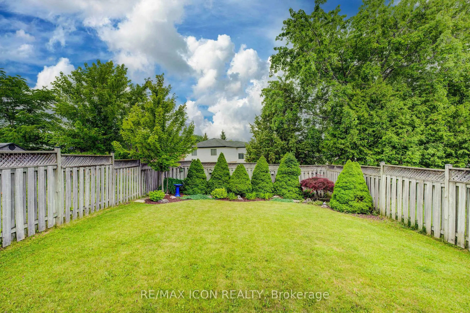 Photo 44 of 270 Resurrection Drive, Kitchener — HOMEH