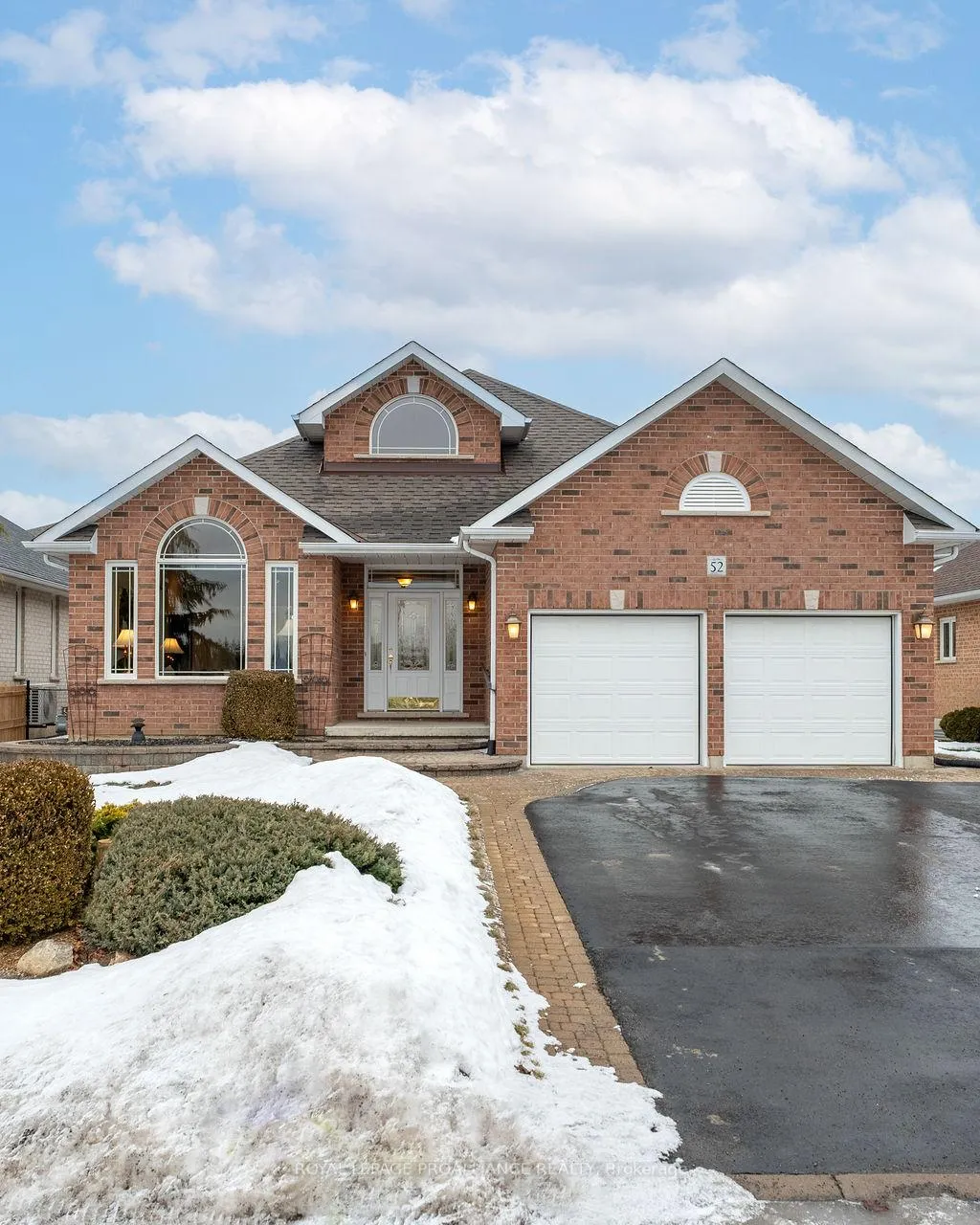 Photo 4 of 52 Simcoe Drive, Belleville, Thurlow Ward — HOMEH