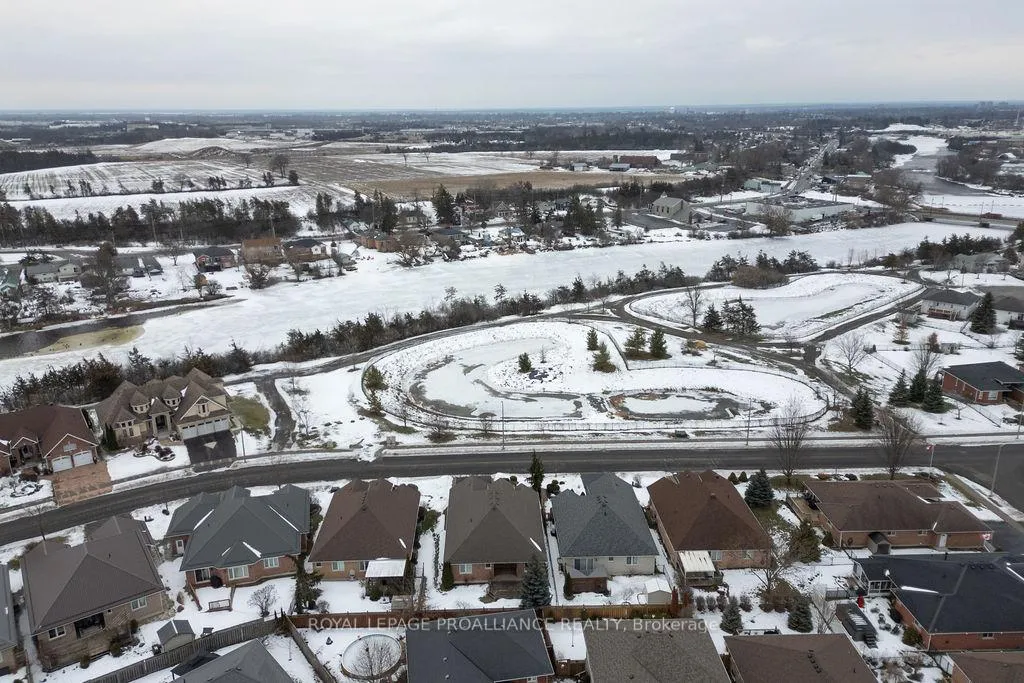 Photo 5 of 52 Simcoe Drive, Belleville, Thurlow Ward — HOMEH
