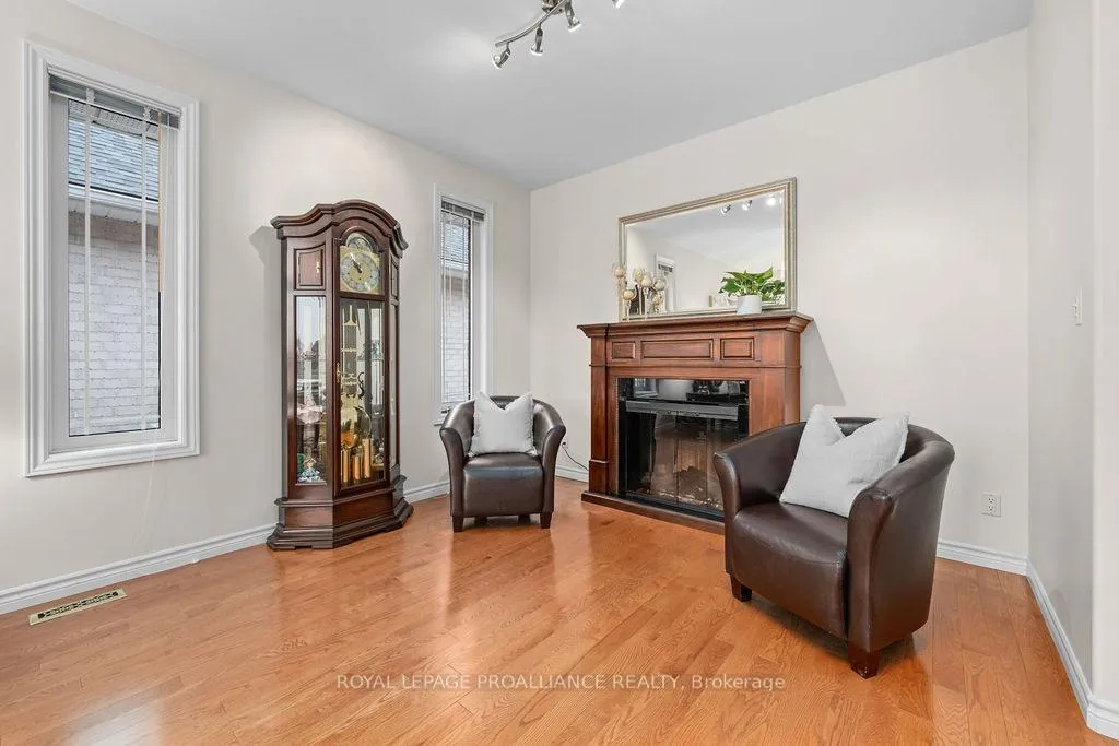 Photo 15 of 52 Simcoe Drive, Belleville, Thurlow Ward — HOMEH