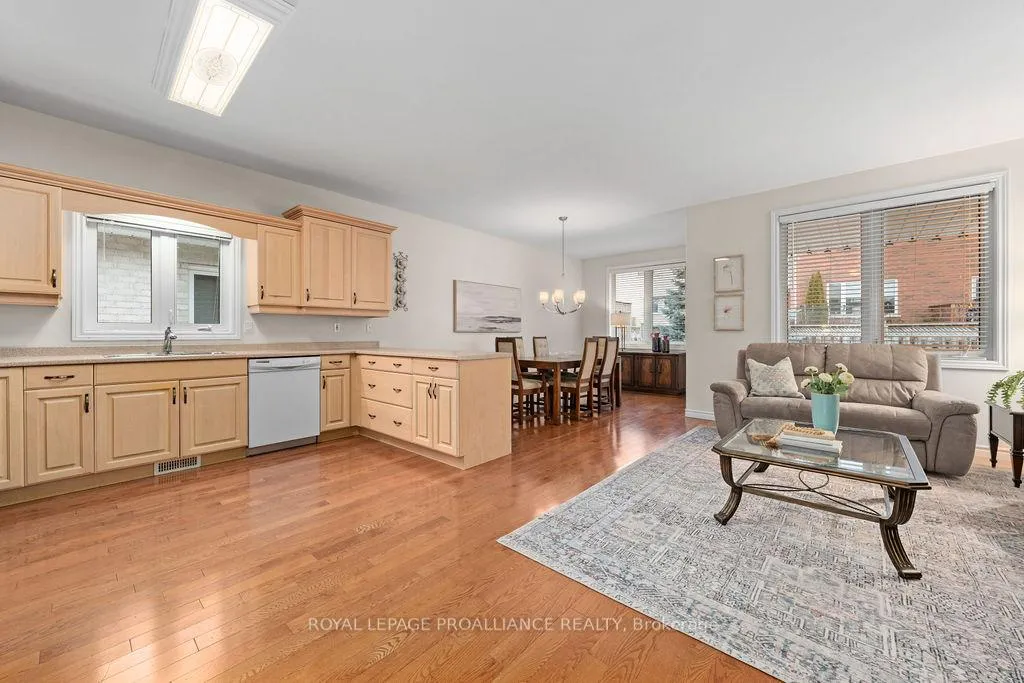 Photo 18 of 52 Simcoe Drive, Belleville, Thurlow Ward — HOMEH