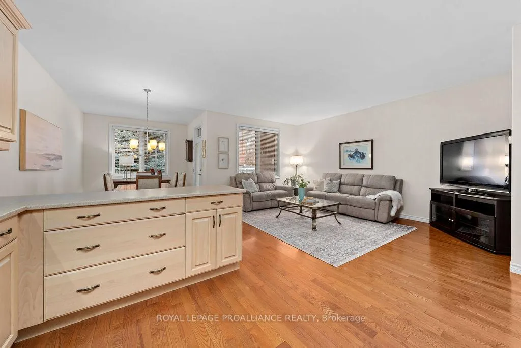 Photo 22 of 52 Simcoe Drive, Belleville, Thurlow Ward — HOMEH