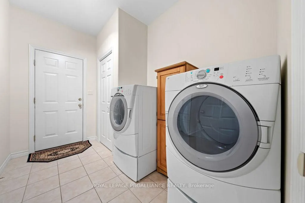 Photo 39 of 52 Simcoe Drive, Belleville, Thurlow Ward — HOMEH
