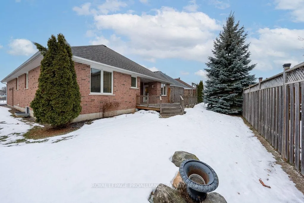 Photo 42 of 52 Simcoe Drive, Belleville, Thurlow Ward — HOMEH