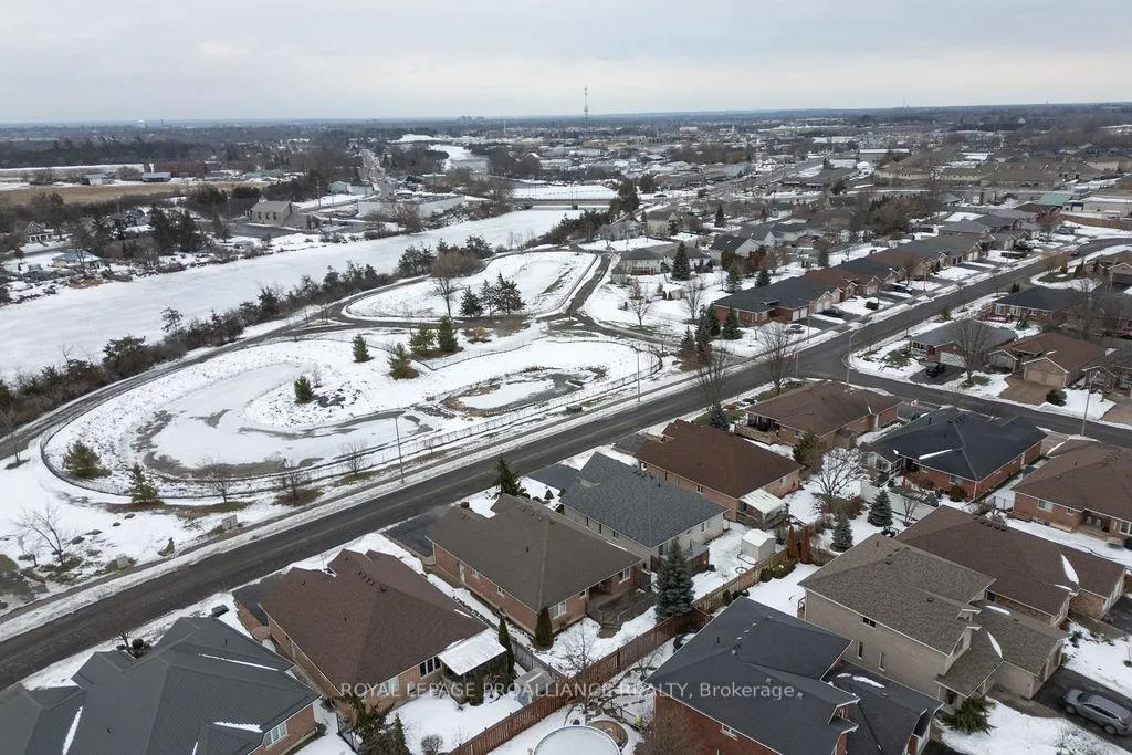 Photo 49 of 52 Simcoe Drive, Belleville, Thurlow Ward — HOMEH