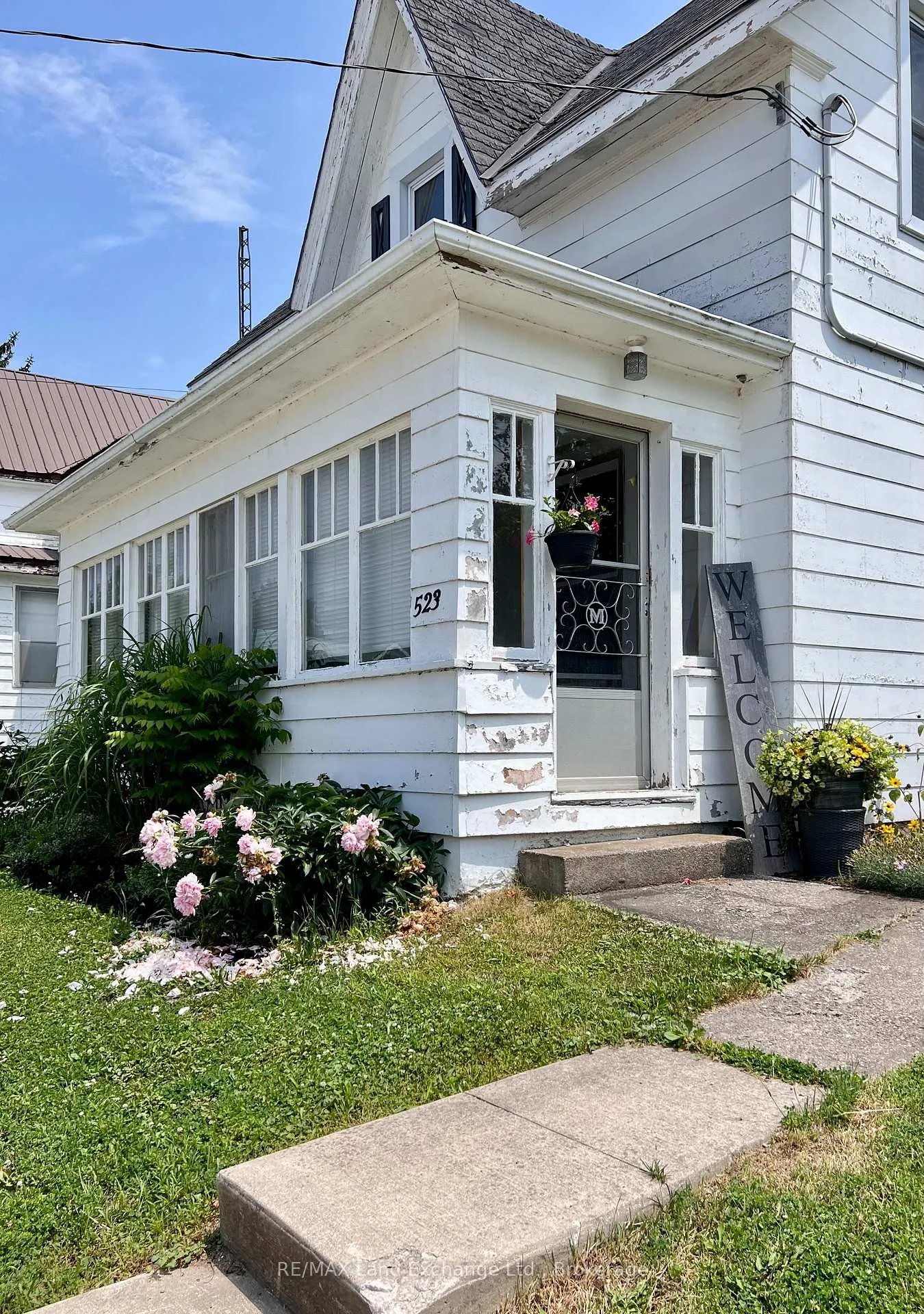 Photo 3 of 523 Outram Street, Huron-Kinloss, Lucknow — HOMEH