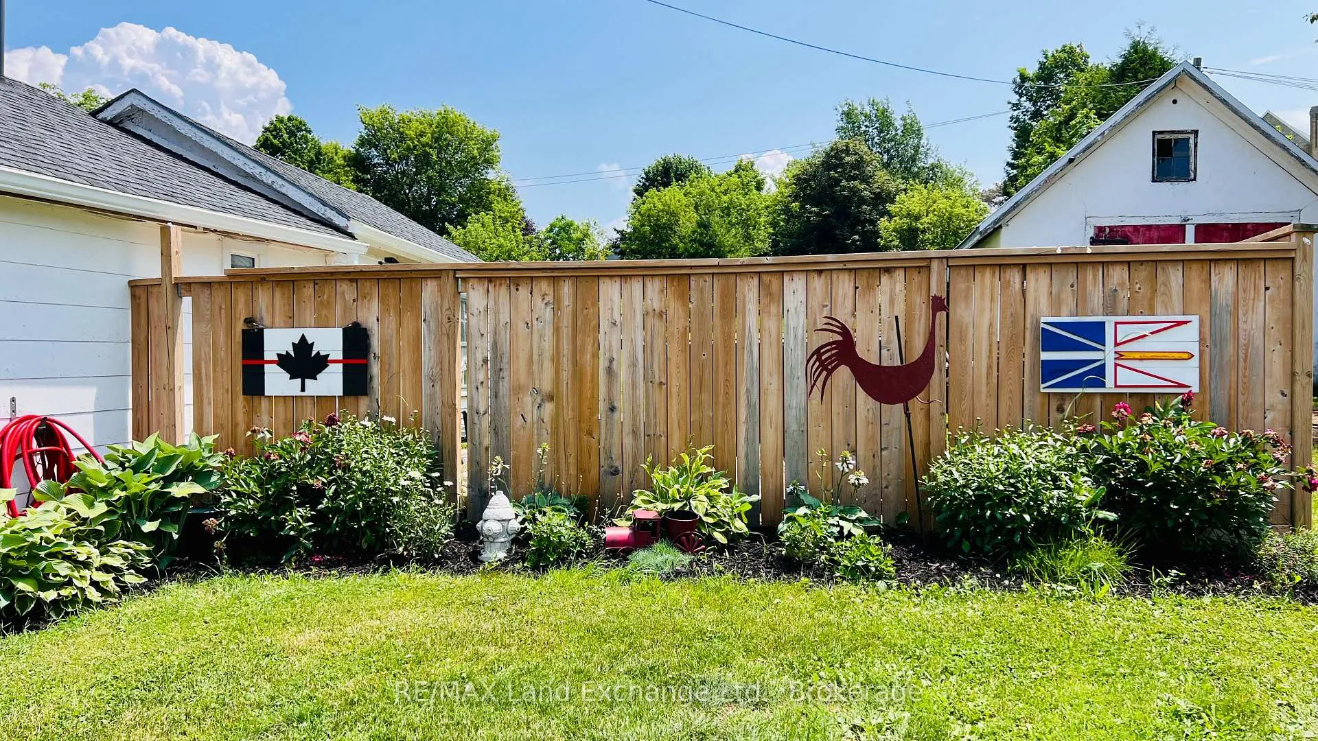 Photo 4 of 523 Outram Street, Huron-Kinloss, Lucknow — HOMEH