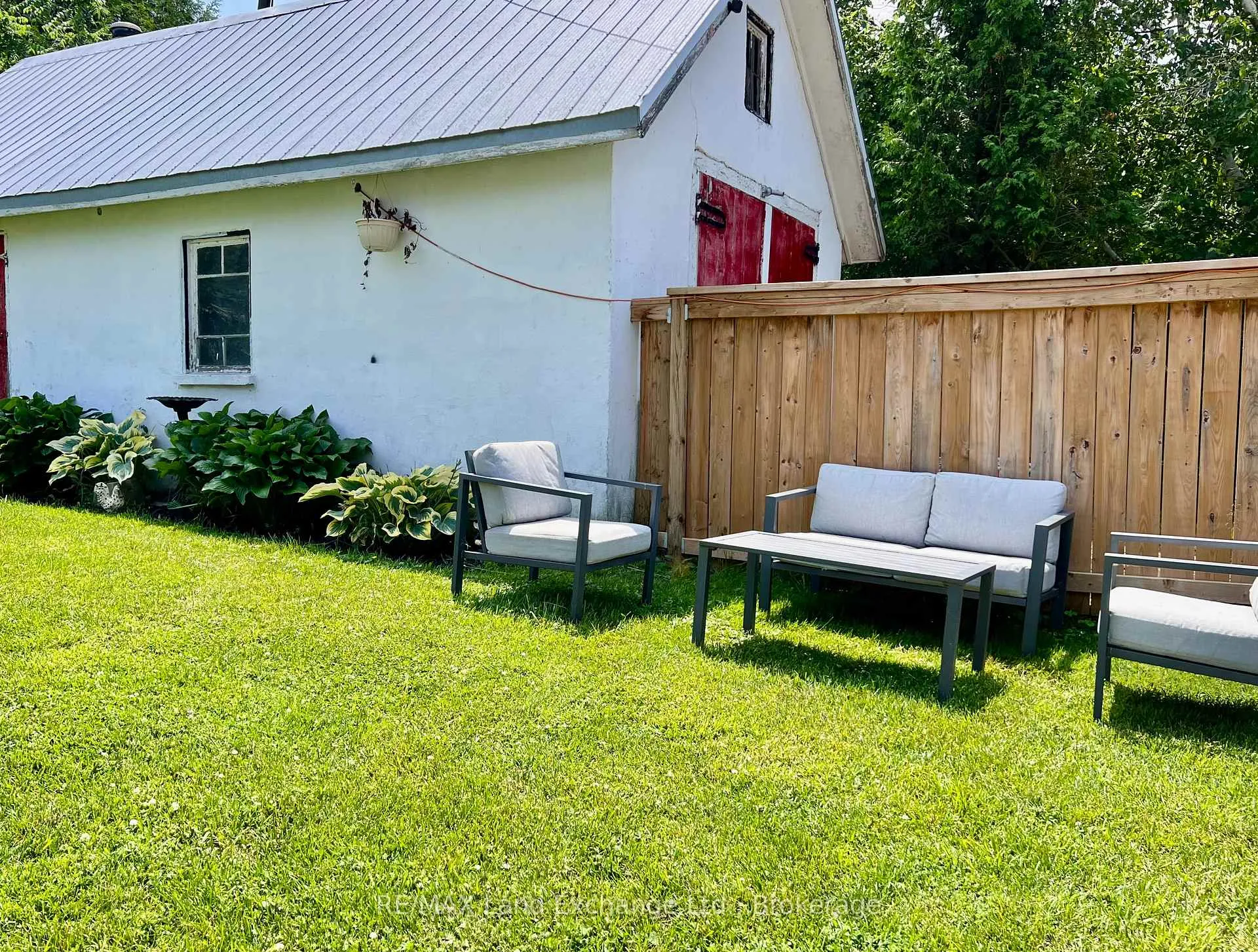 Photo 5 of 523 Outram Street, Huron-Kinloss, Lucknow — HOMEH