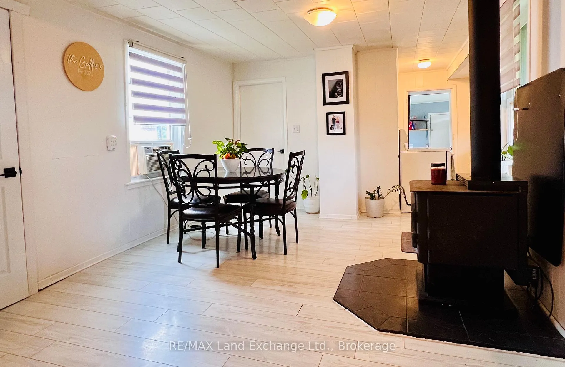 Photo 9 of 523 Outram Street, Huron-Kinloss, Lucknow — HOMEH