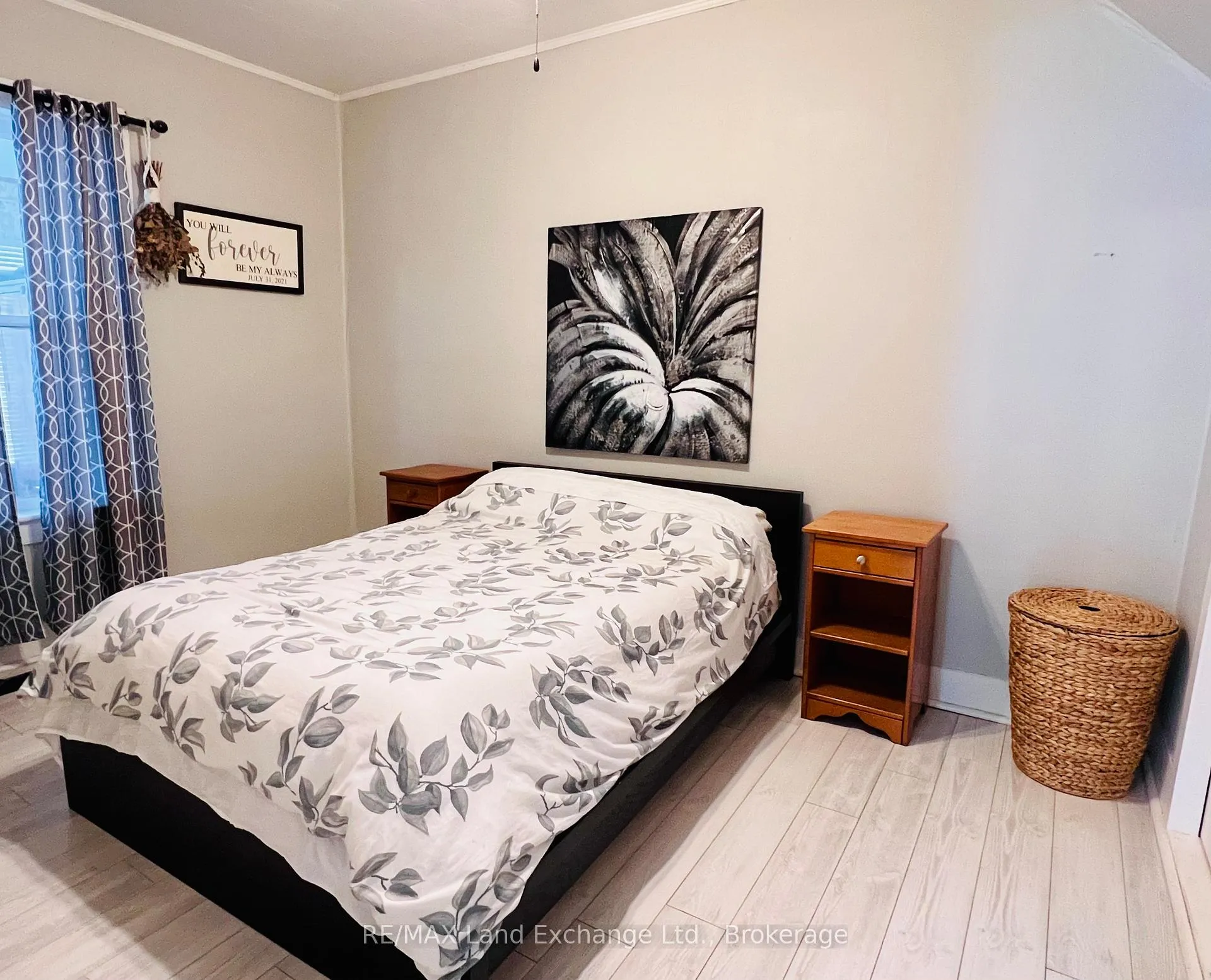 Photo 23 of 523 Outram Street, Huron-Kinloss, Lucknow — HOMEH