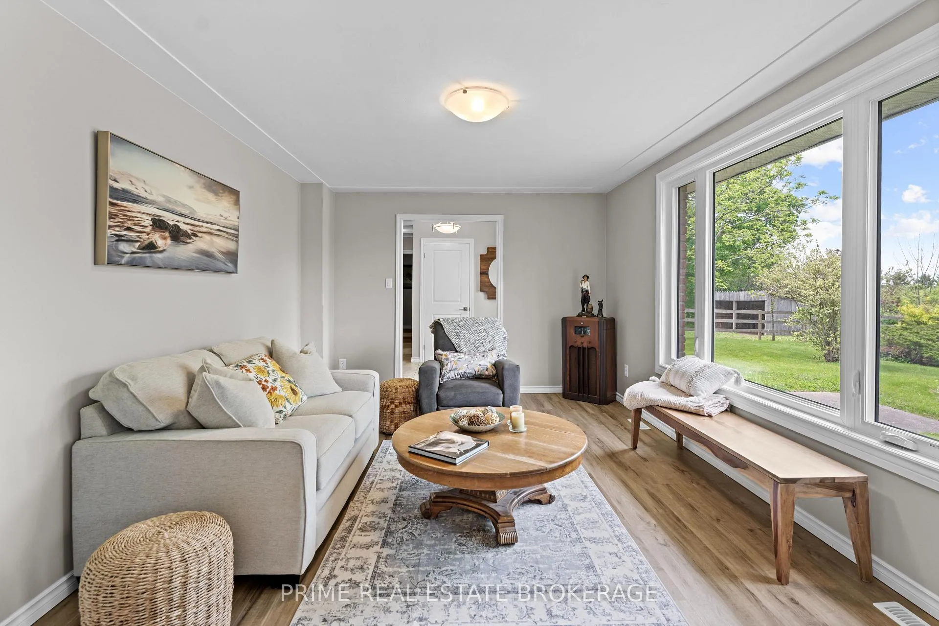 Photo 7 of 3304 Cromarty Drive, Thames Centre, Putnam — HOMEH