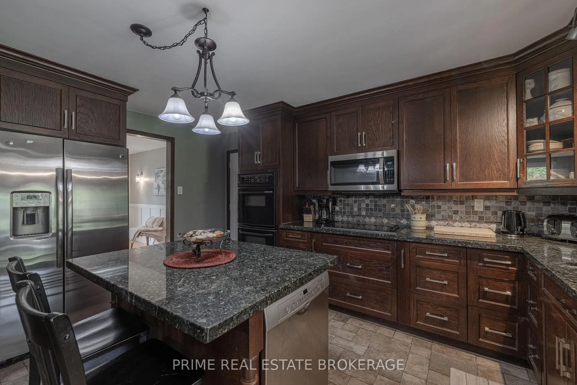 Photo 12 of 3304 Cromarty Drive, Thames Centre, Putnam — HOMEH