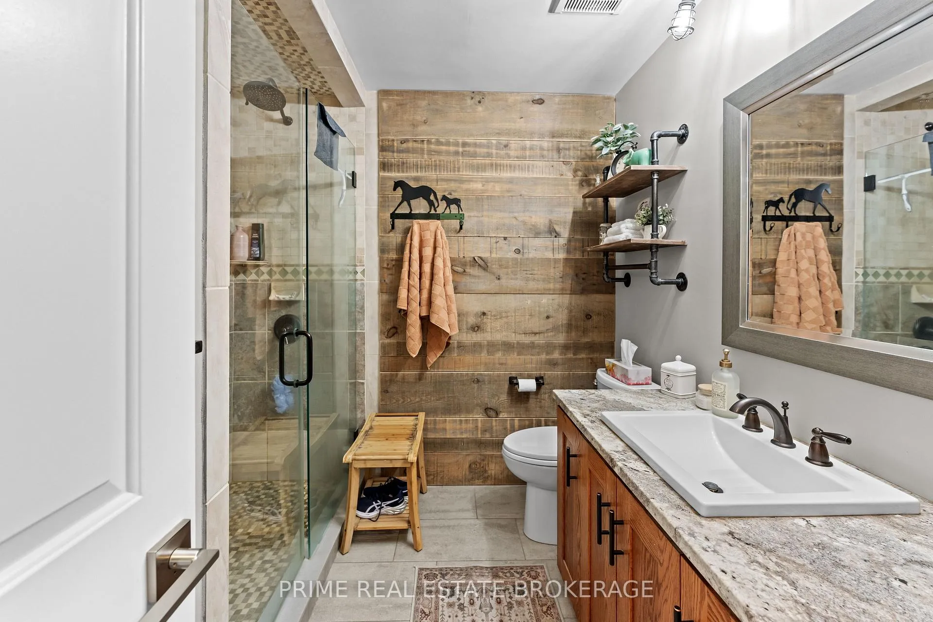 Photo 33 of 3304 Cromarty Drive, Thames Centre, Putnam — HOMEH