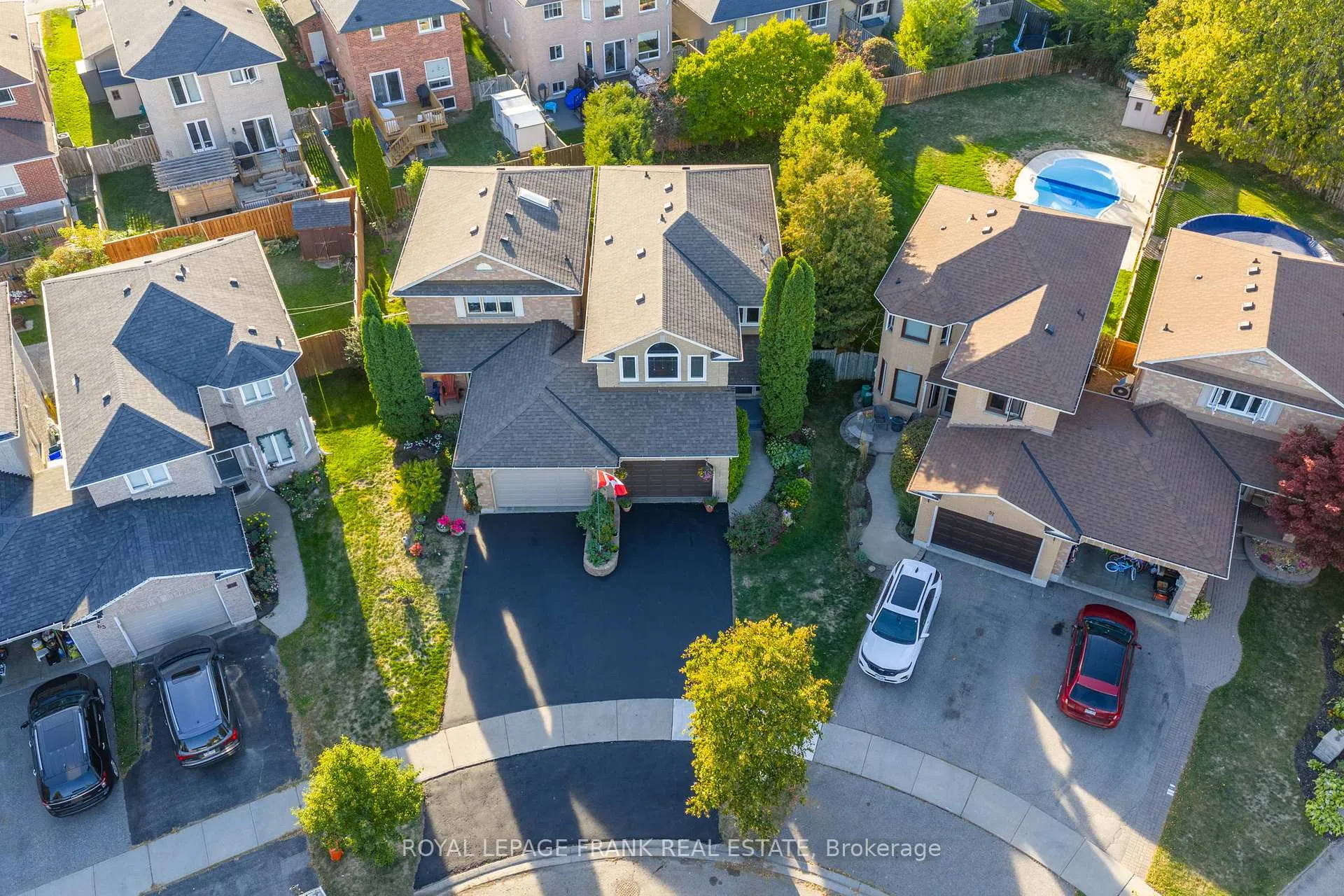 Photo 42 of 59 Short Crescent, Clarington, Courtice — HOMEH