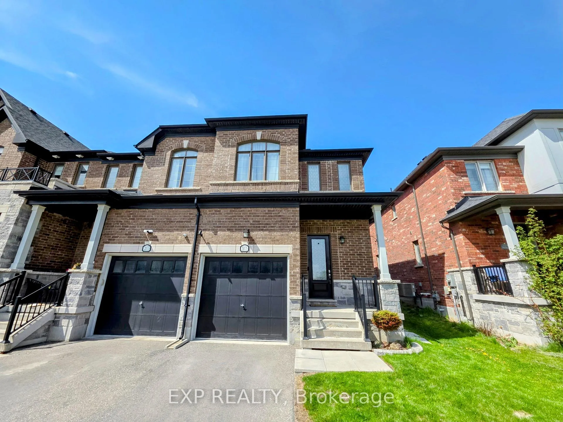 Photo 2 of 2075 Dale Road, Innisfil, Alcona — HOMEH