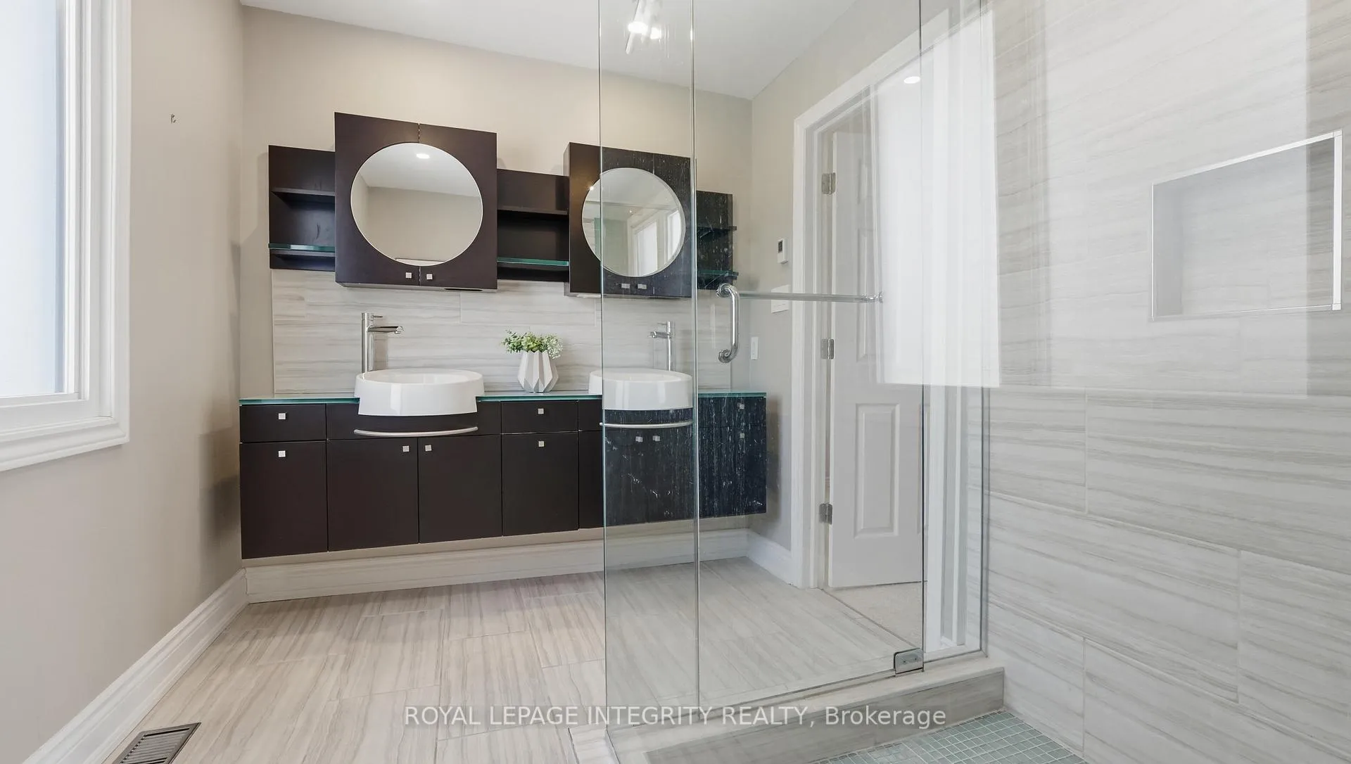 Photo 29 of 1055 Plante Drive, Ottawa, Hunt Club/Western Community — HOMEH