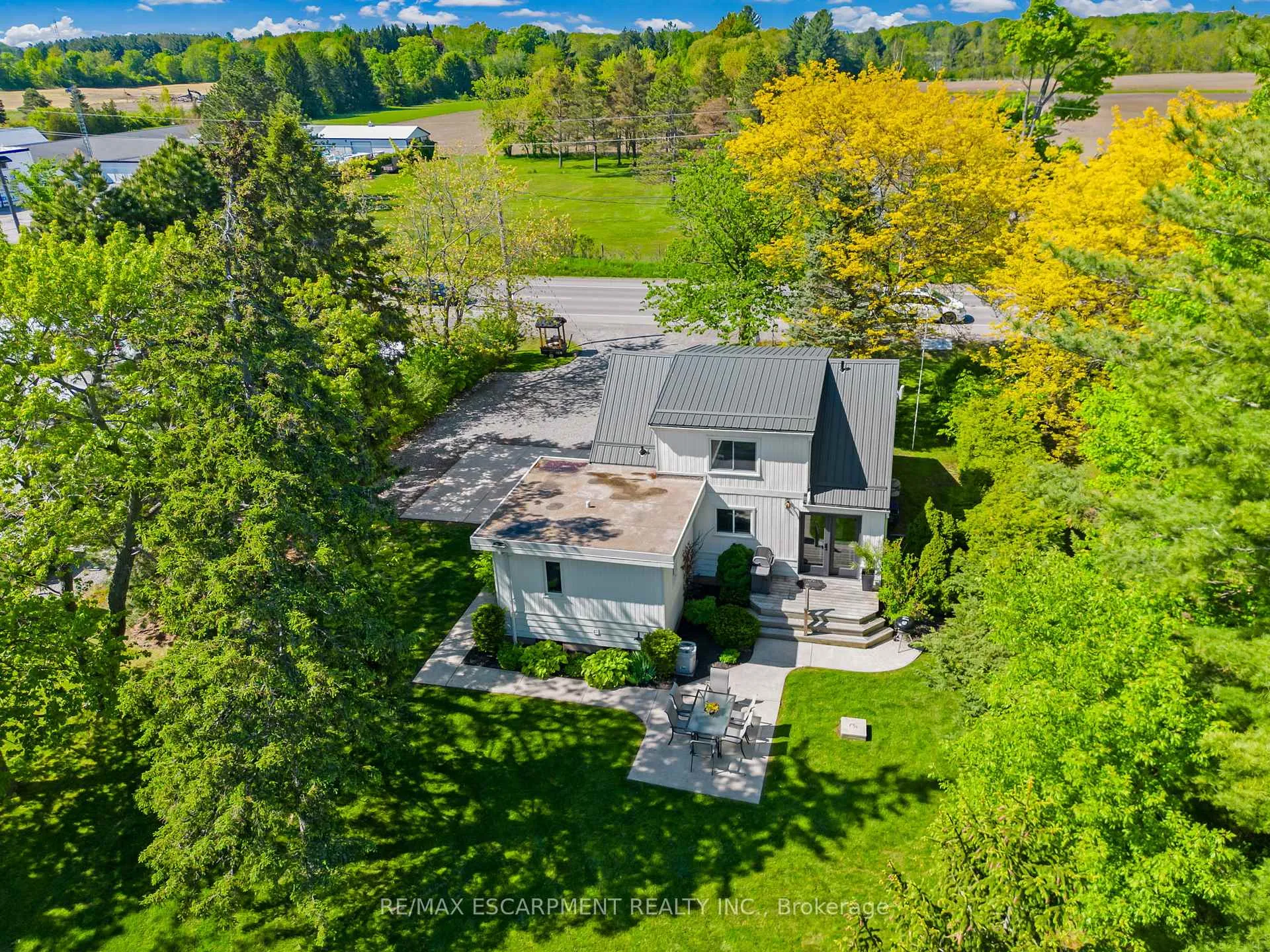 Photo 9 of 764 Regional 20 Road, Pelham, North Pelham — HOMEH