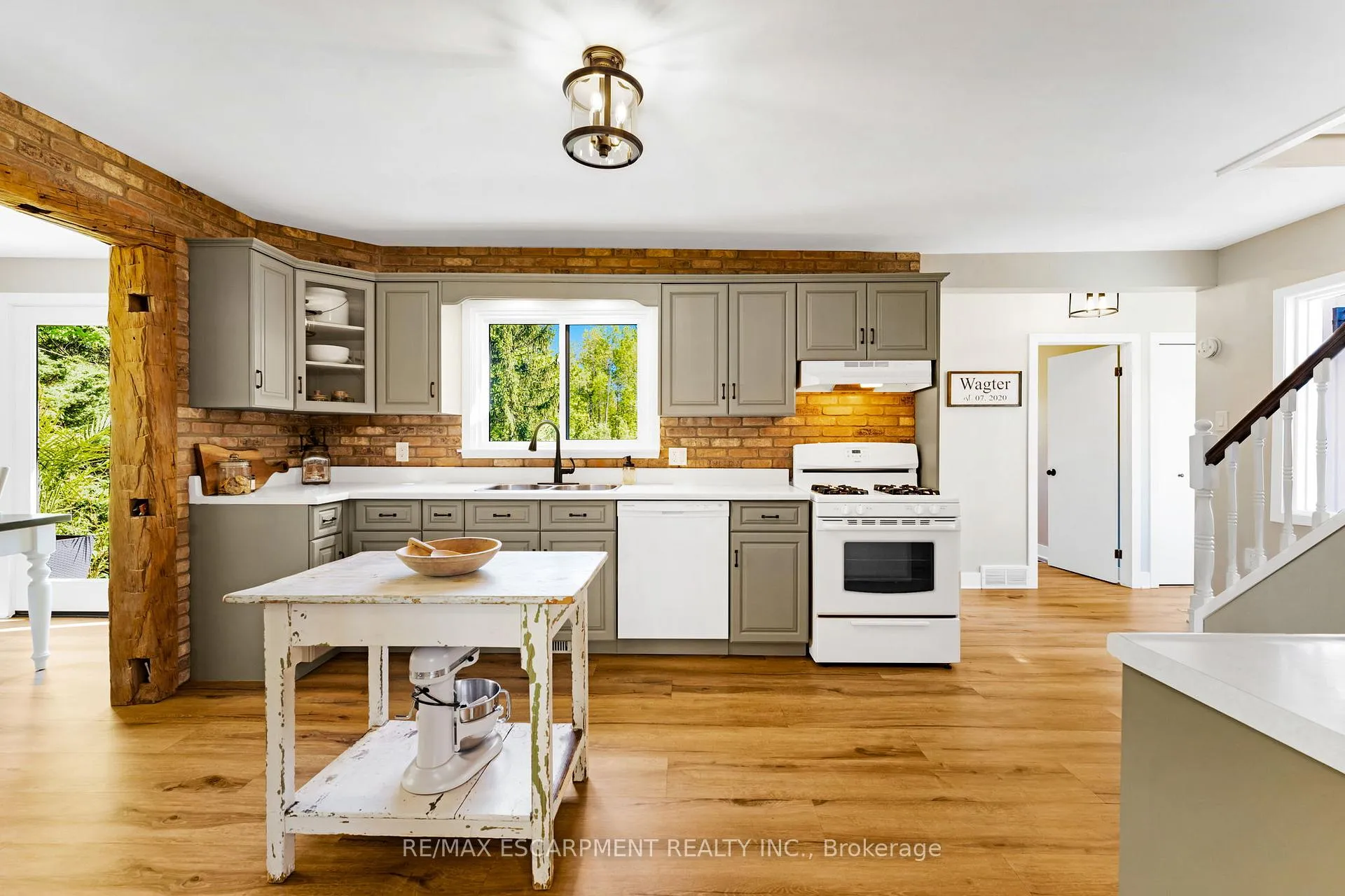Photo 18 of 764 Regional 20 Road, Pelham, North Pelham — HOMEH