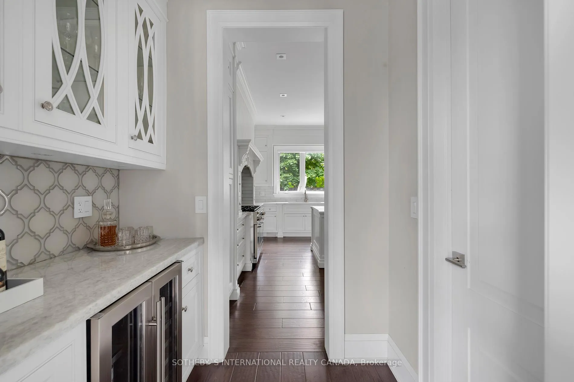 Photo 8 of 94 Donhill Crescent, Vaughan, Kleinburg — HOMEH