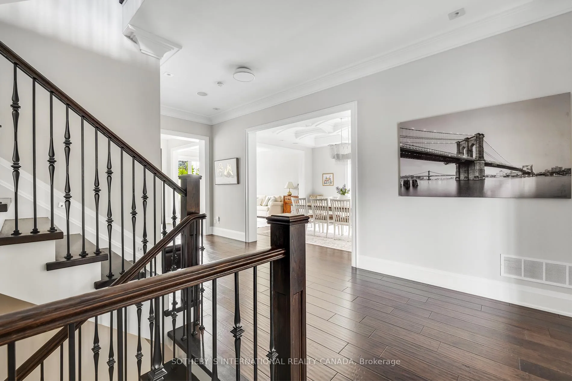 Photo 14 of 94 Donhill Crescent, Vaughan, Kleinburg — HOMEH