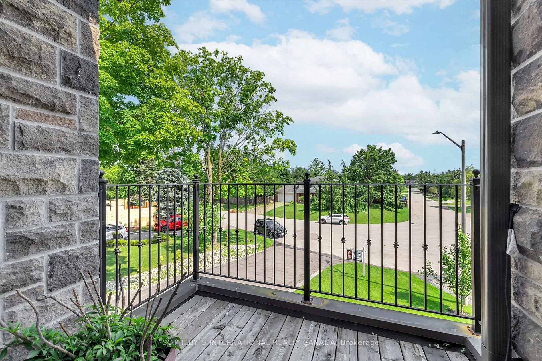 Photo 30 of 94 Donhill Crescent, Vaughan, Kleinburg — HOMEH
