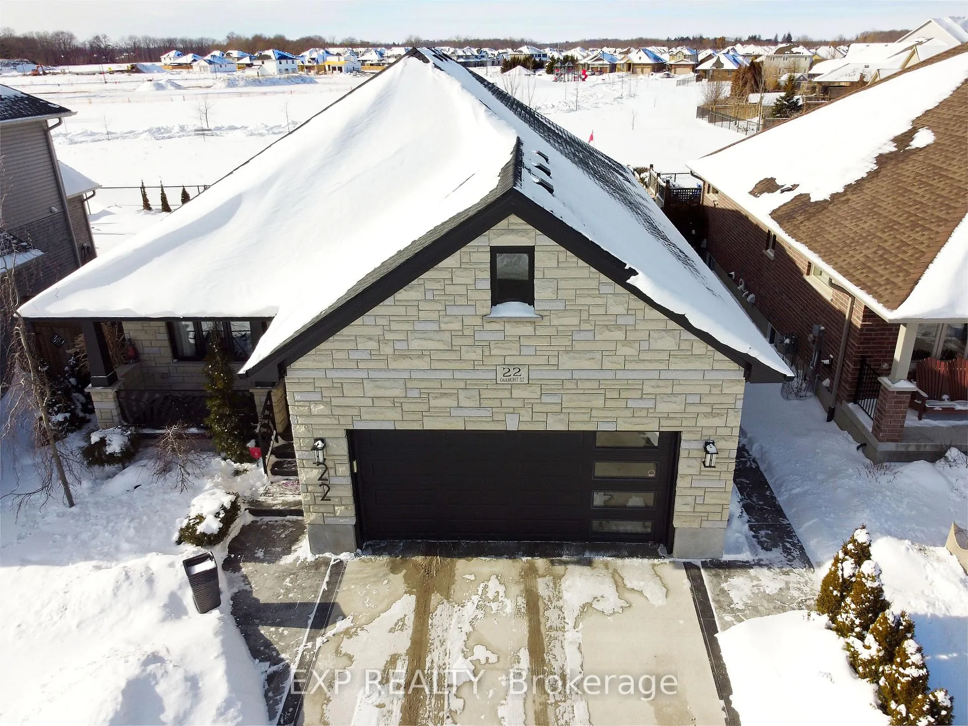 Photo 2 of 22 Oakmont Street, St. Thomas — HOMEH