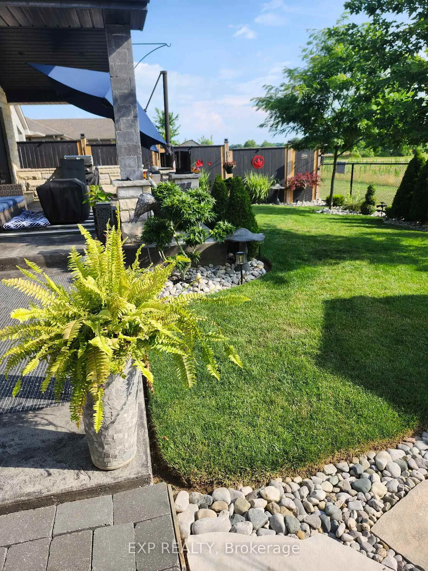 Photo 8 of 22 Oakmont Street, St. Thomas — HOMEH