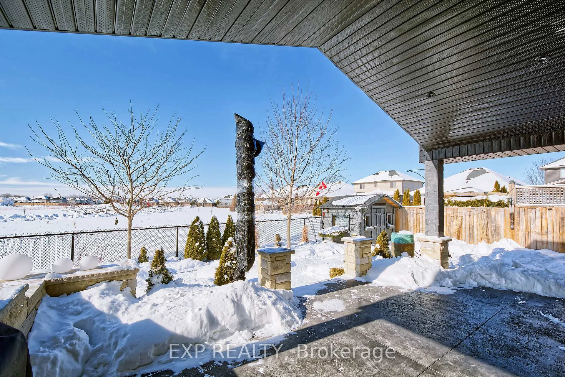 Photo 9 of 22 Oakmont Street, St. Thomas — HOMEH