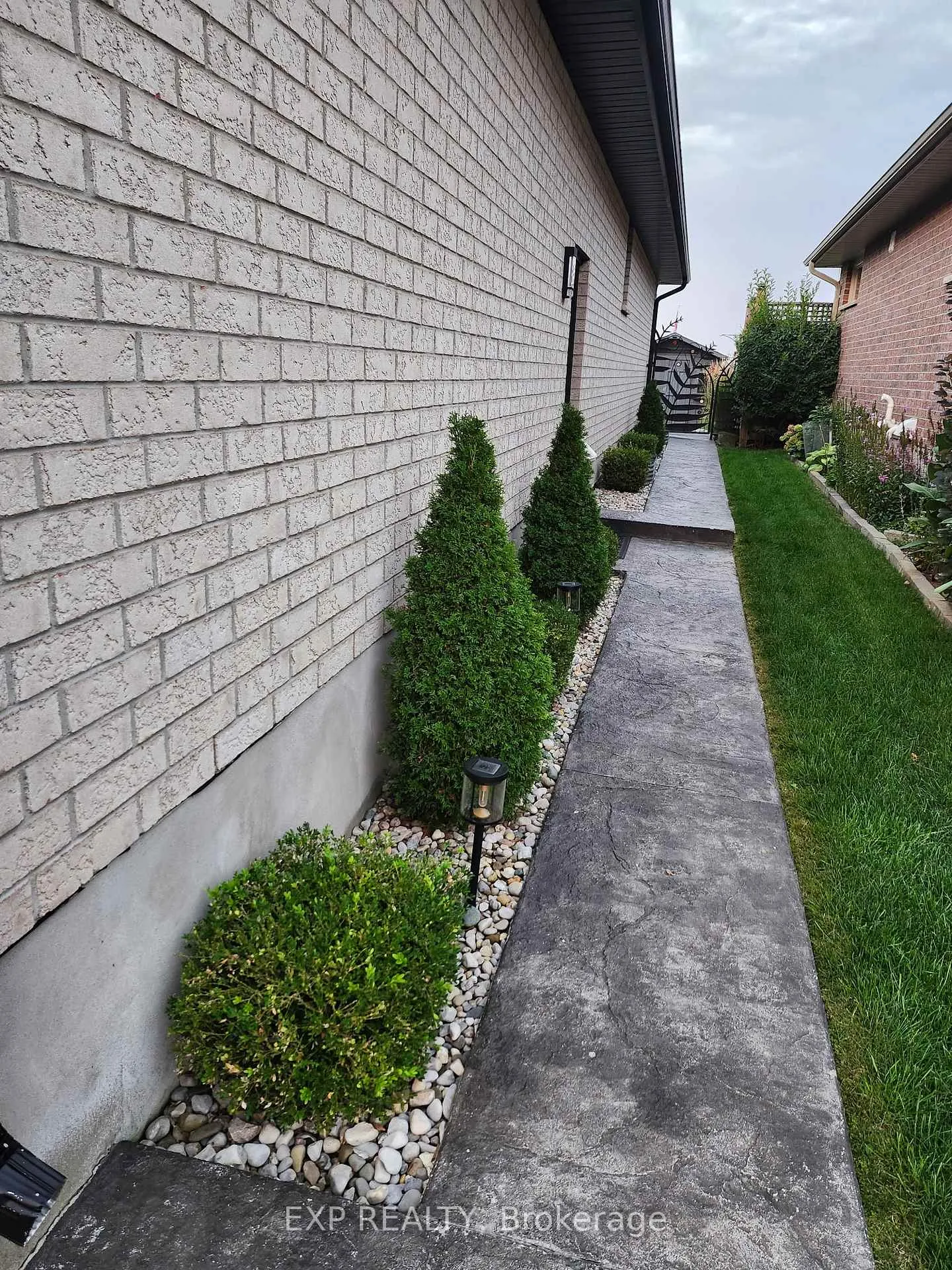 Photo 16 of 22 Oakmont Street, St. Thomas — HOMEH