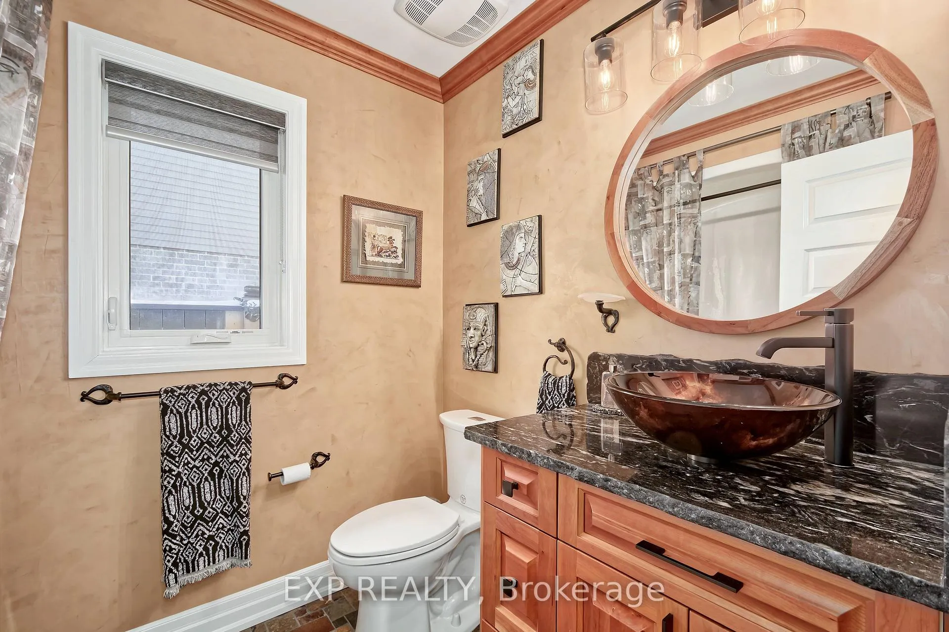 Photo 20 of 22 Oakmont Street, St. Thomas — HOMEH