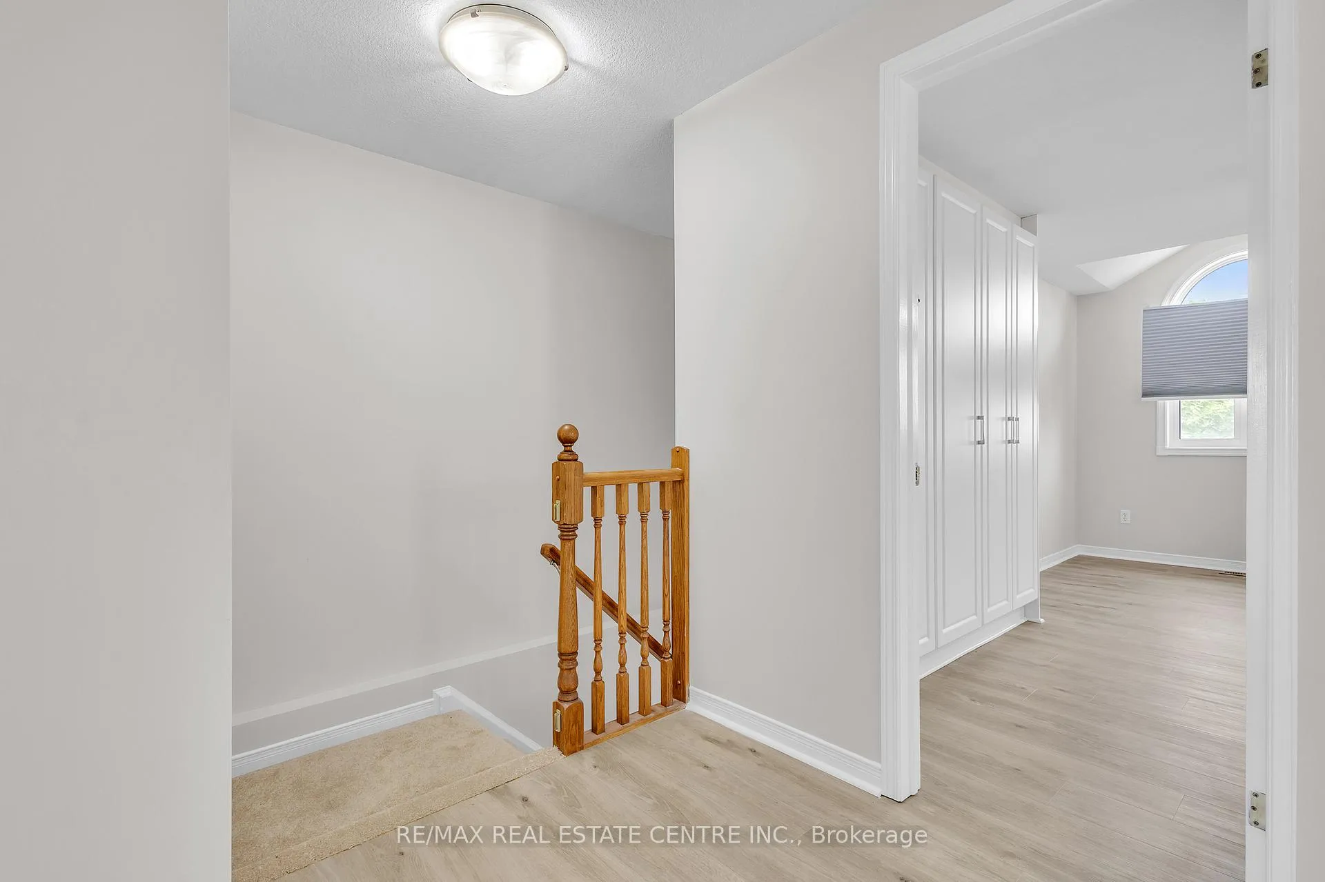 Photo 21 of 2 Waterwillow Court, Kitchener — HOMEH