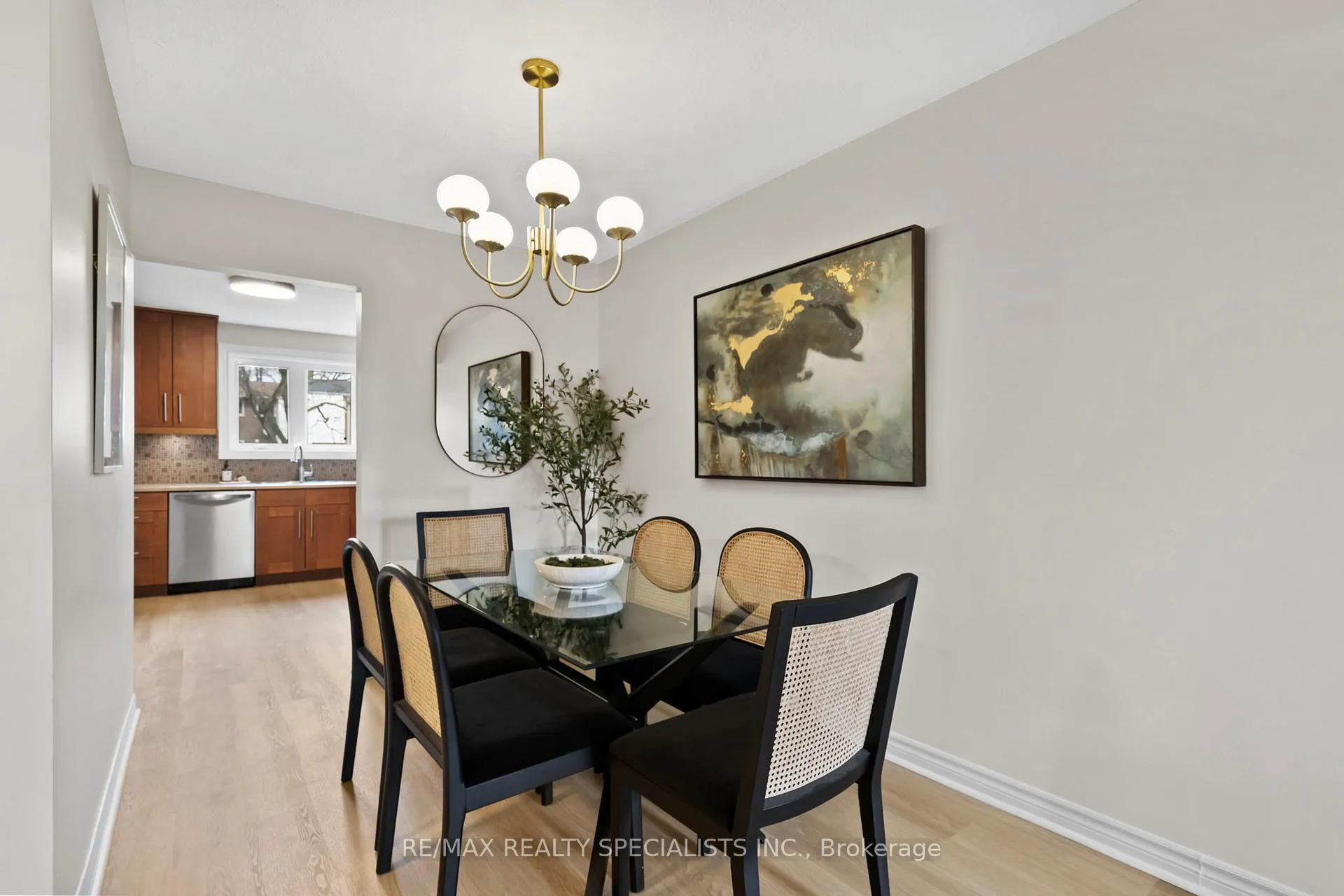 Photo 16 of 5556 Schueller Crescent, Burlington, Appleby — HOMEH