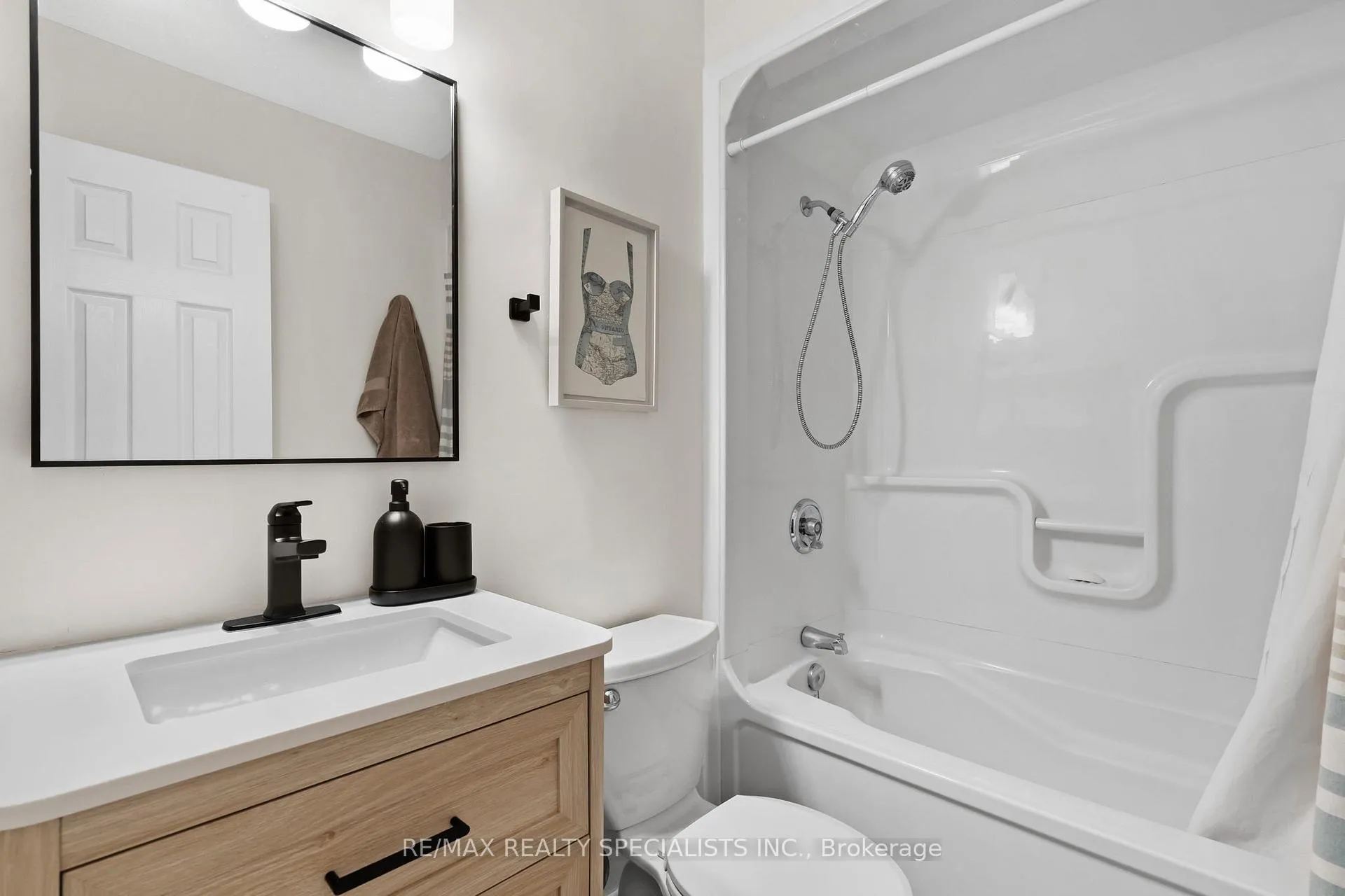 Photo 31 of 5556 Schueller Crescent, Burlington, Appleby — HOMEH
