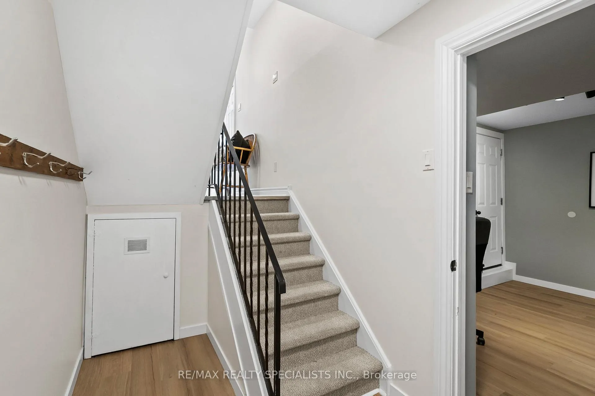 Photo 33 of 5556 Schueller Crescent, Burlington, Appleby — HOMEH