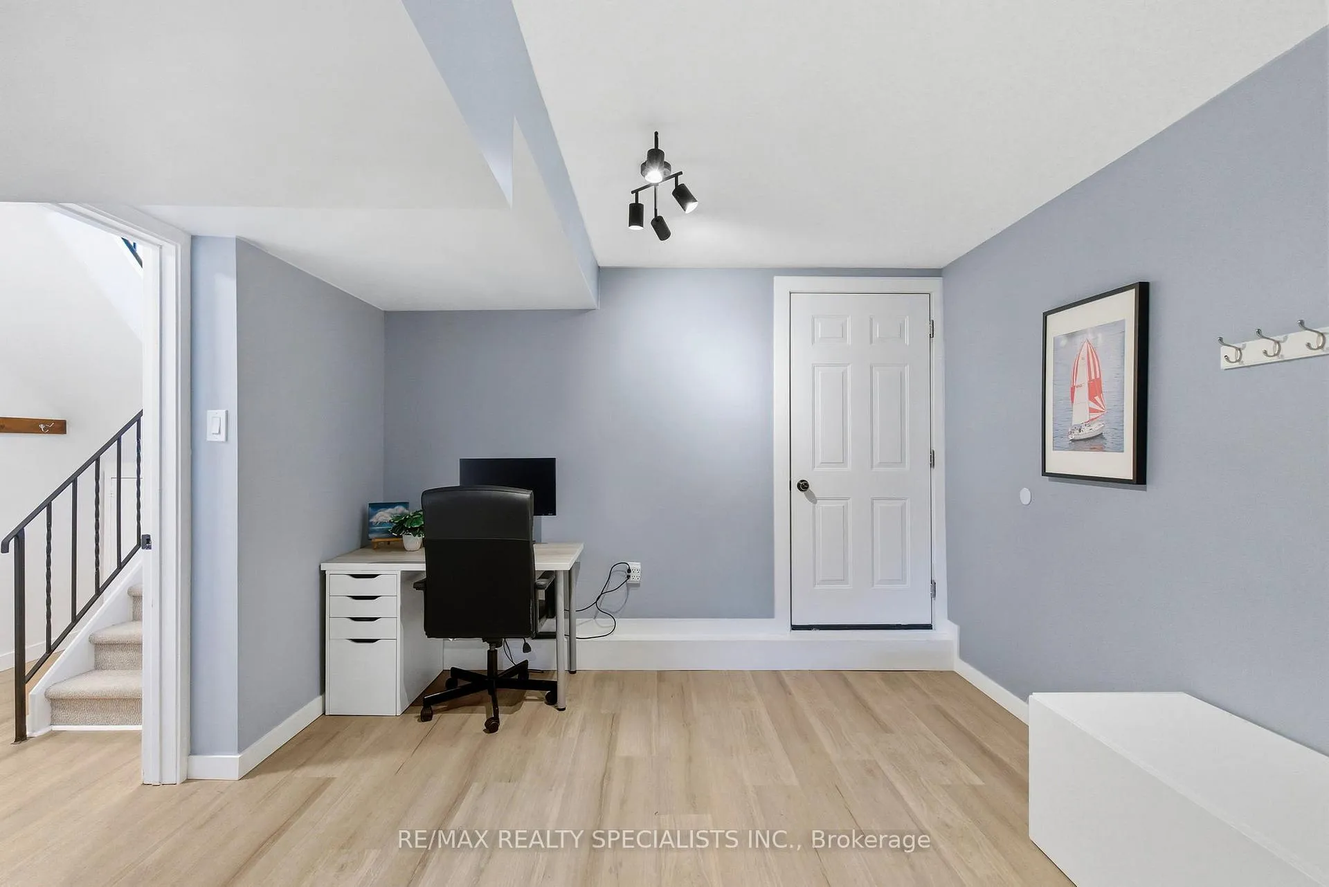 Photo 35 of 5556 Schueller Crescent, Burlington, Appleby — HOMEH